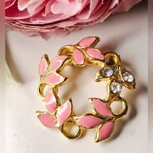 Vintage 80s Lovely Pink Leaf Brooch